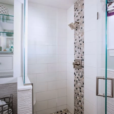 Speakman Kubos 2 GPM Multi Function Water Saving Shower Head 5 Speakman Kubos 2 GPM Multi Function Water Saving Shower Head - Image 3